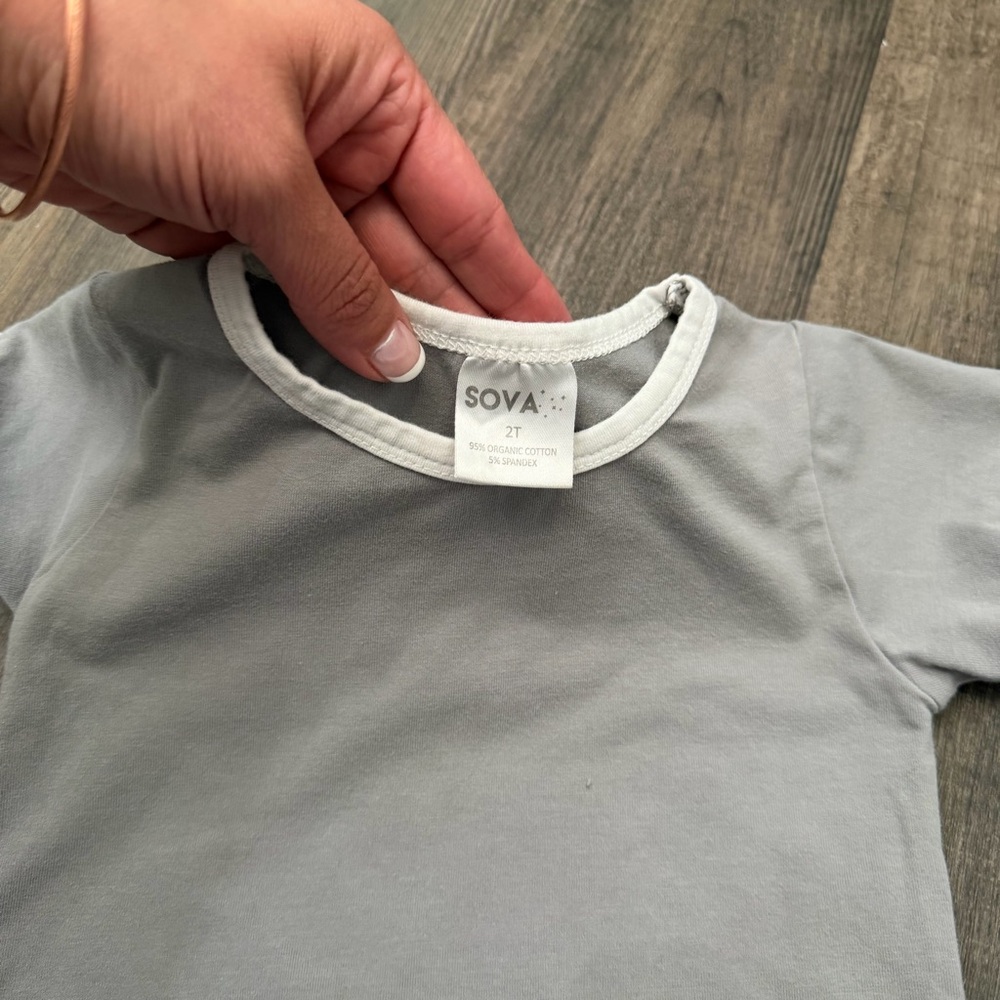 Soft Gray Kids Tee and Shorts Set with White Trim - Picture 4 of 6